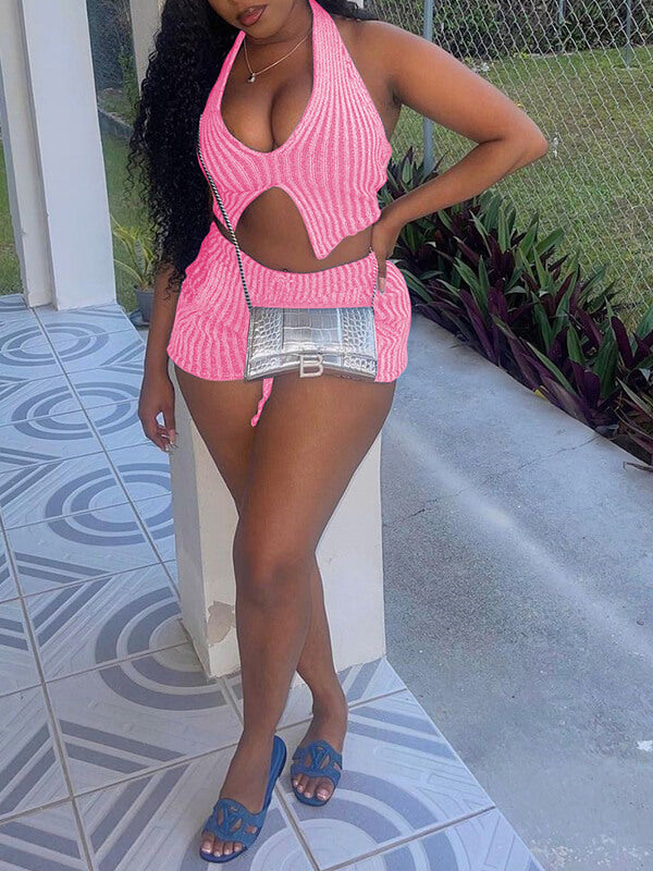 Ensemble haut dos nu et short à rayures