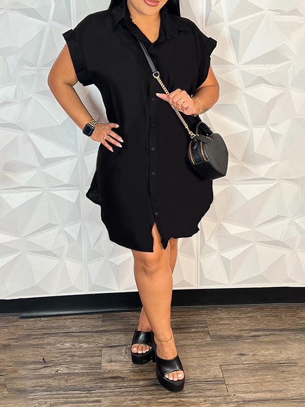 Robe chemise unie boutonnée sur le devant