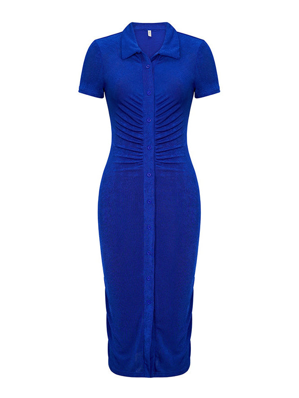 Einfarbiges Kleid mit Knopfleiste vorne und Rüschen