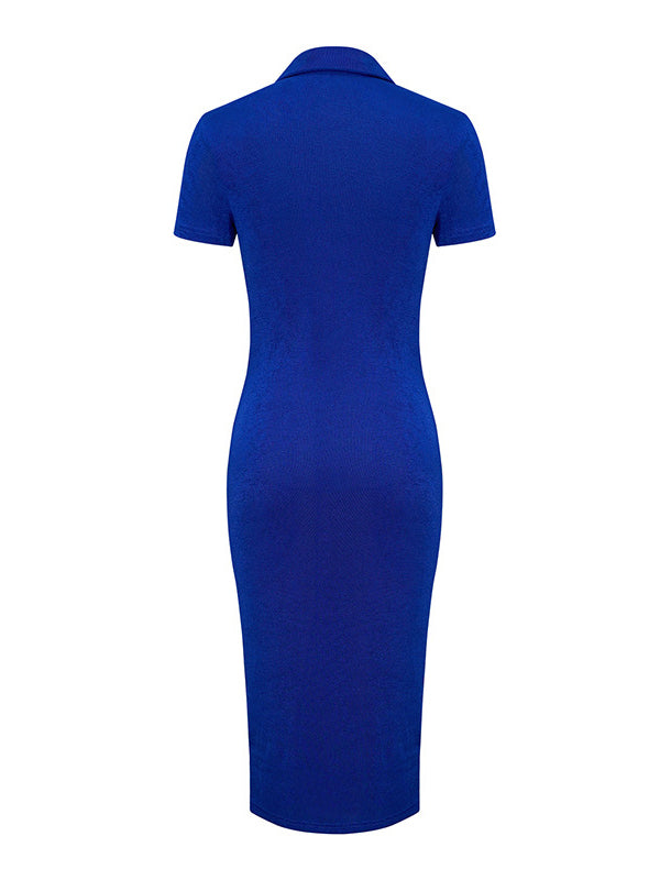 Einfarbiges Kleid mit Knopfleiste vorne und Rüschen