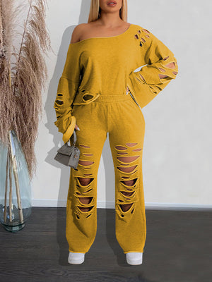 Indiebeautie – Einfarbiges, zerrissenes Hosenset