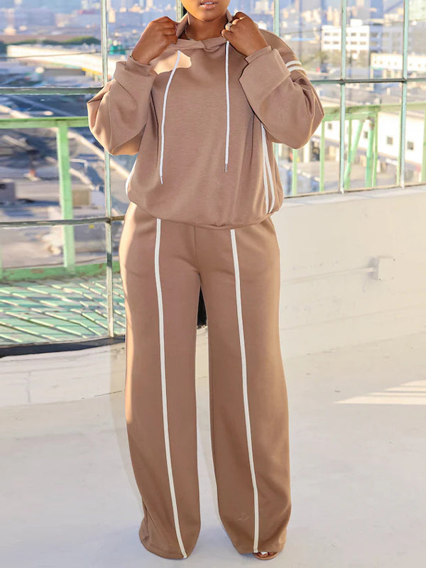 Gestreiftes Hoodie- und Hosenset