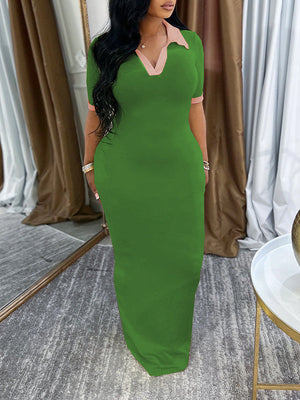 Polokleid mit Kontrast