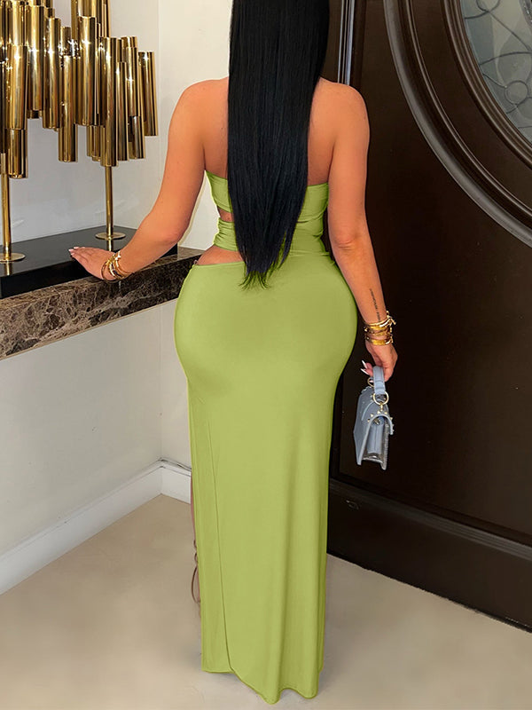 Trägerloses Kleid mit Cut-Outs und Schlitz