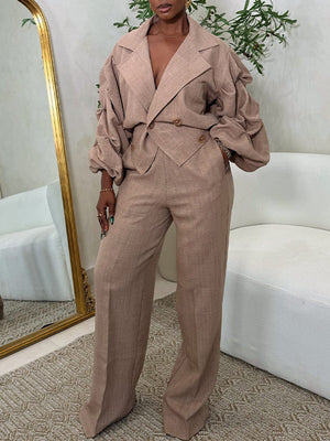 Blazer- und Hosenset mit gerüschten Ärmeln