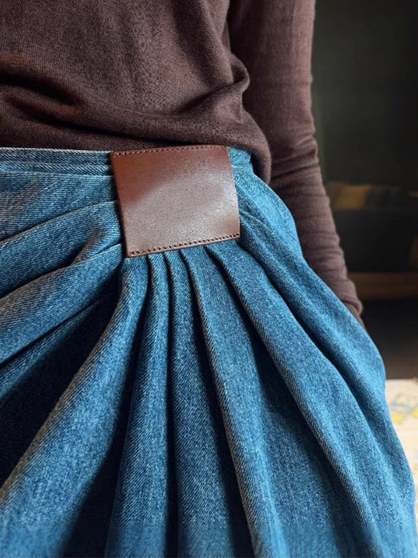 Geraffte Jeans mit weitem Bein