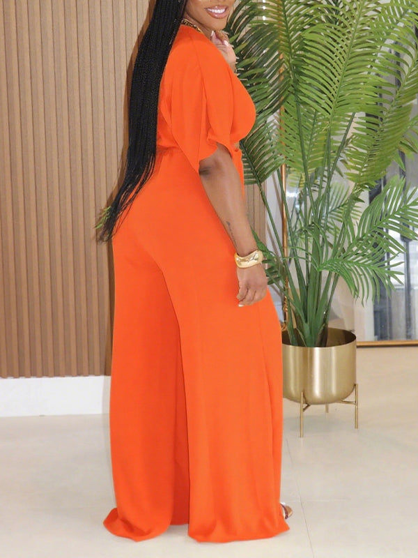 Set aus einfarbigem Oberteil mit V-Ausschnitt und Hose mit weitem Bein