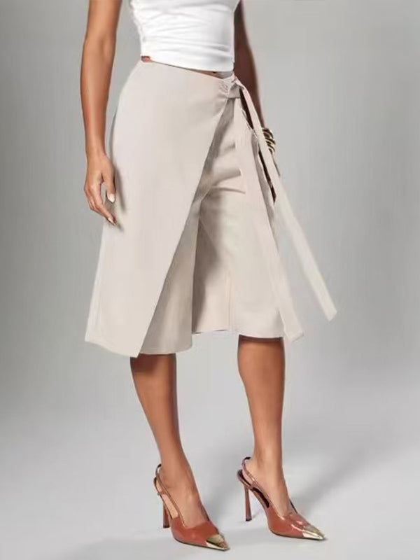 Solid Tied Bermuda Shorts
