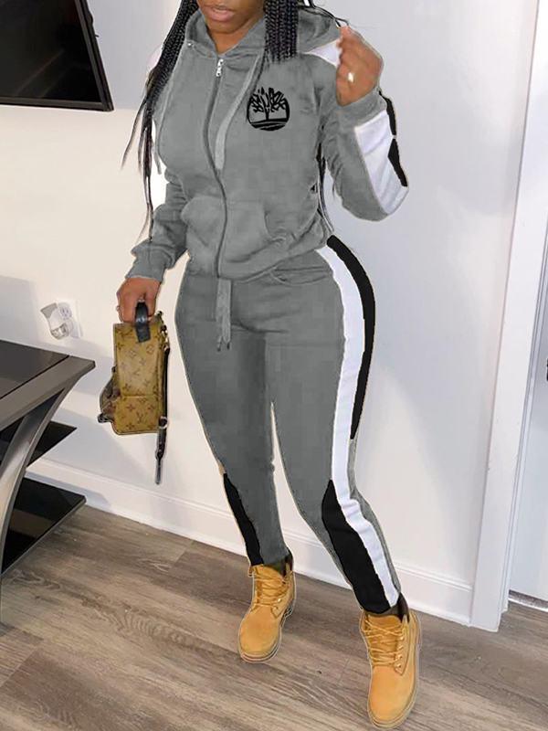 Set aus Kapuzenpullover und Hose mit Farbblock-Logo