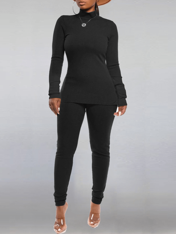 Ensemble haut à col roulé et pantalon uni