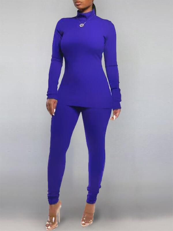 Ensemble haut à col roulé et pantalon uni