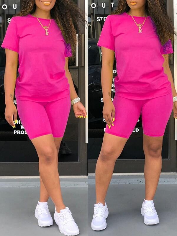Einfarbiges T-Shirt und Bikershorts-Set