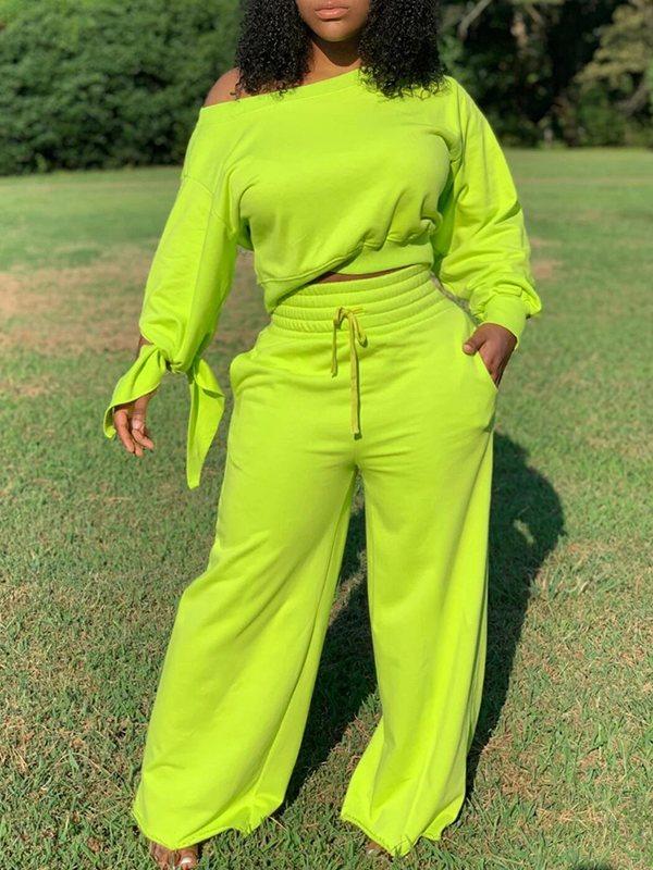 Set aus Sweatshirt und Hose mit weitem Bein in Uni