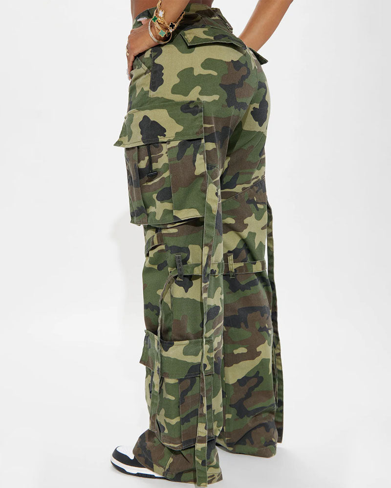 Level You Up – Cargohose mit Camouflage-Muster