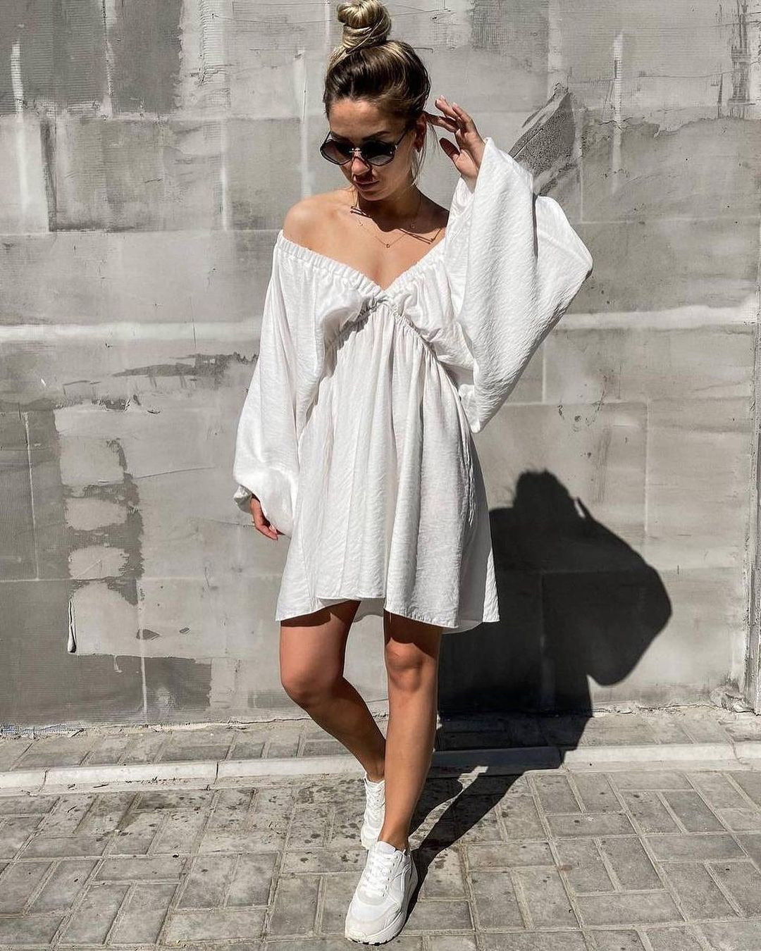 Deep V Neck Balloon Sleeves Dress