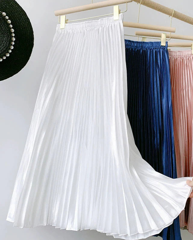 Satin pleated skirt White