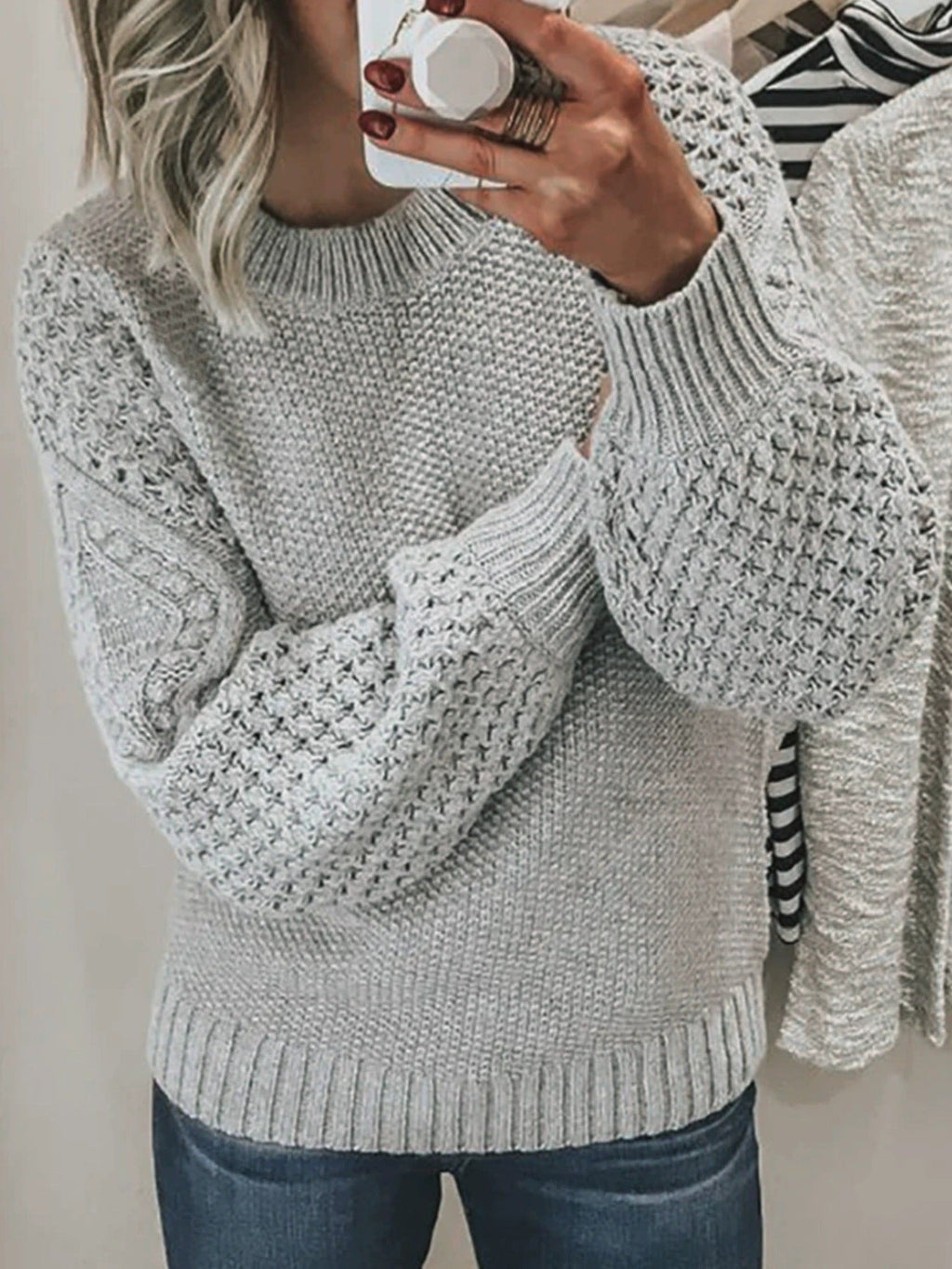 Solid-color knit pullover Round-neck knit sweater