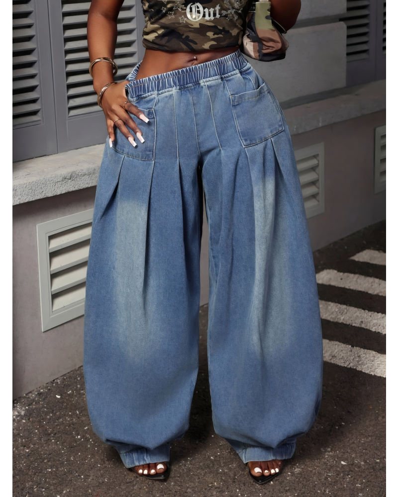Exaggerated Pleat Pocket Wide Leg Jean