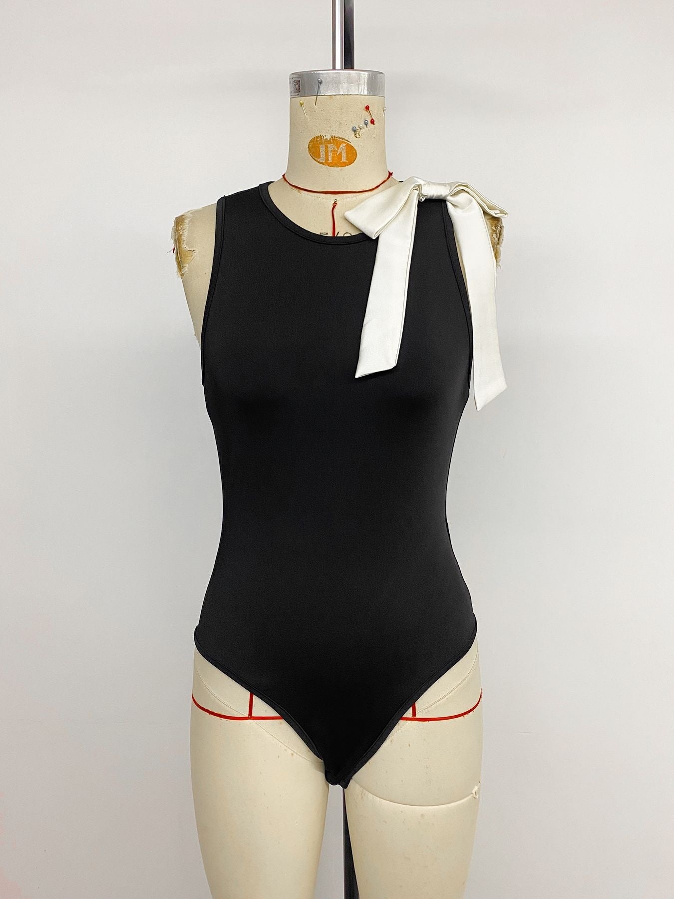 Sleeveless Color-Block Bow Slim Bodysuit for Summer Casual