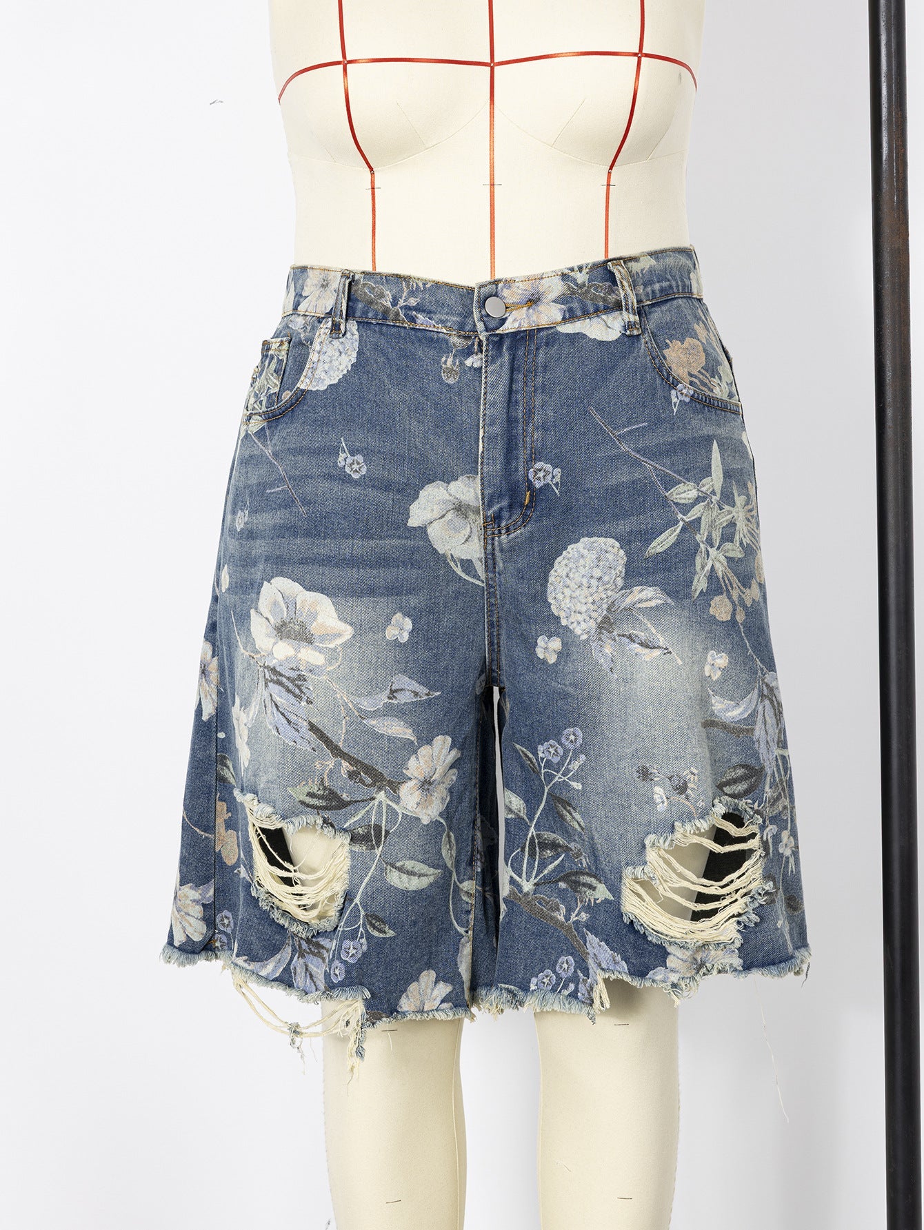 Plus Size Ripped Printed Denim Shorts for Casual Wear