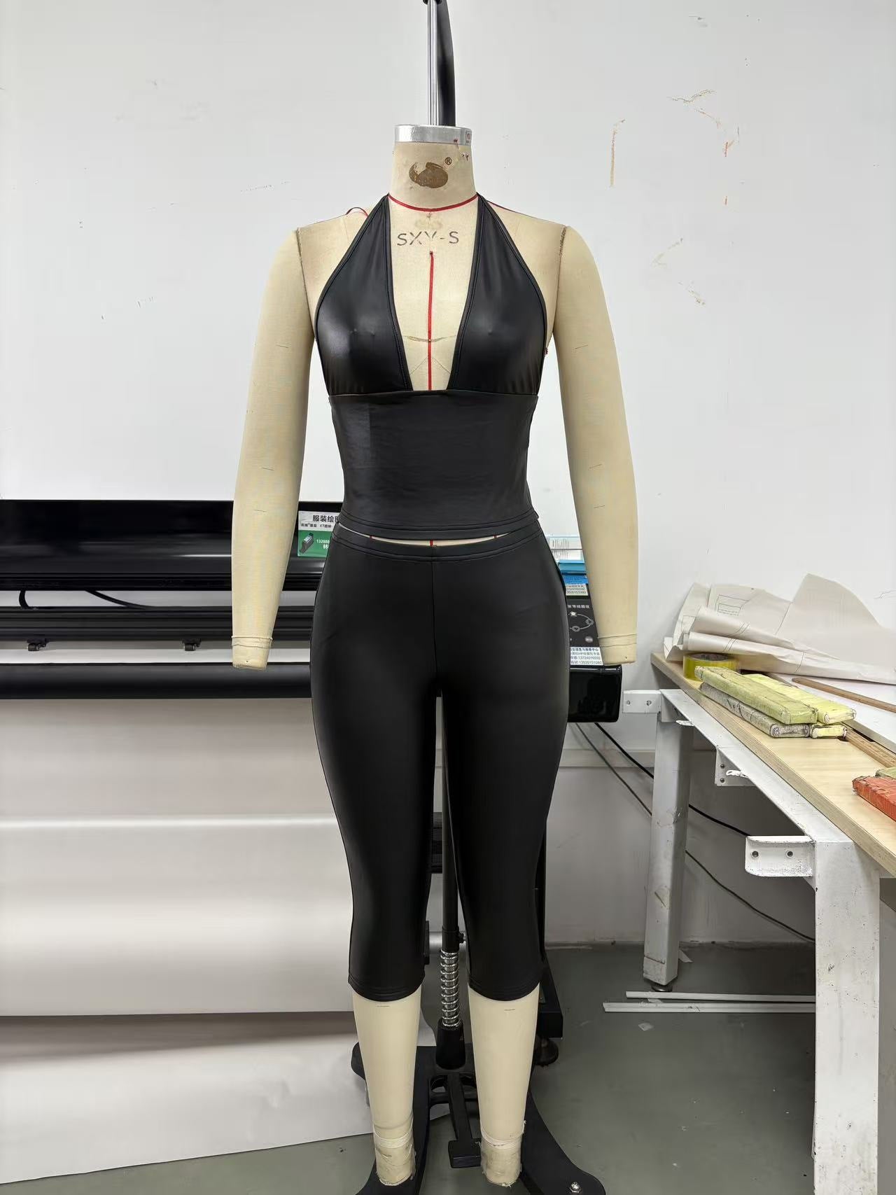 PU Leather Halter Neck Tank Top & Capri Pants Set for Clubwear