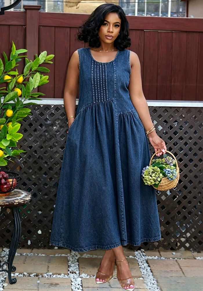 Pleated Sleeveless Denim Dress with Side Pockets for Casual Wear