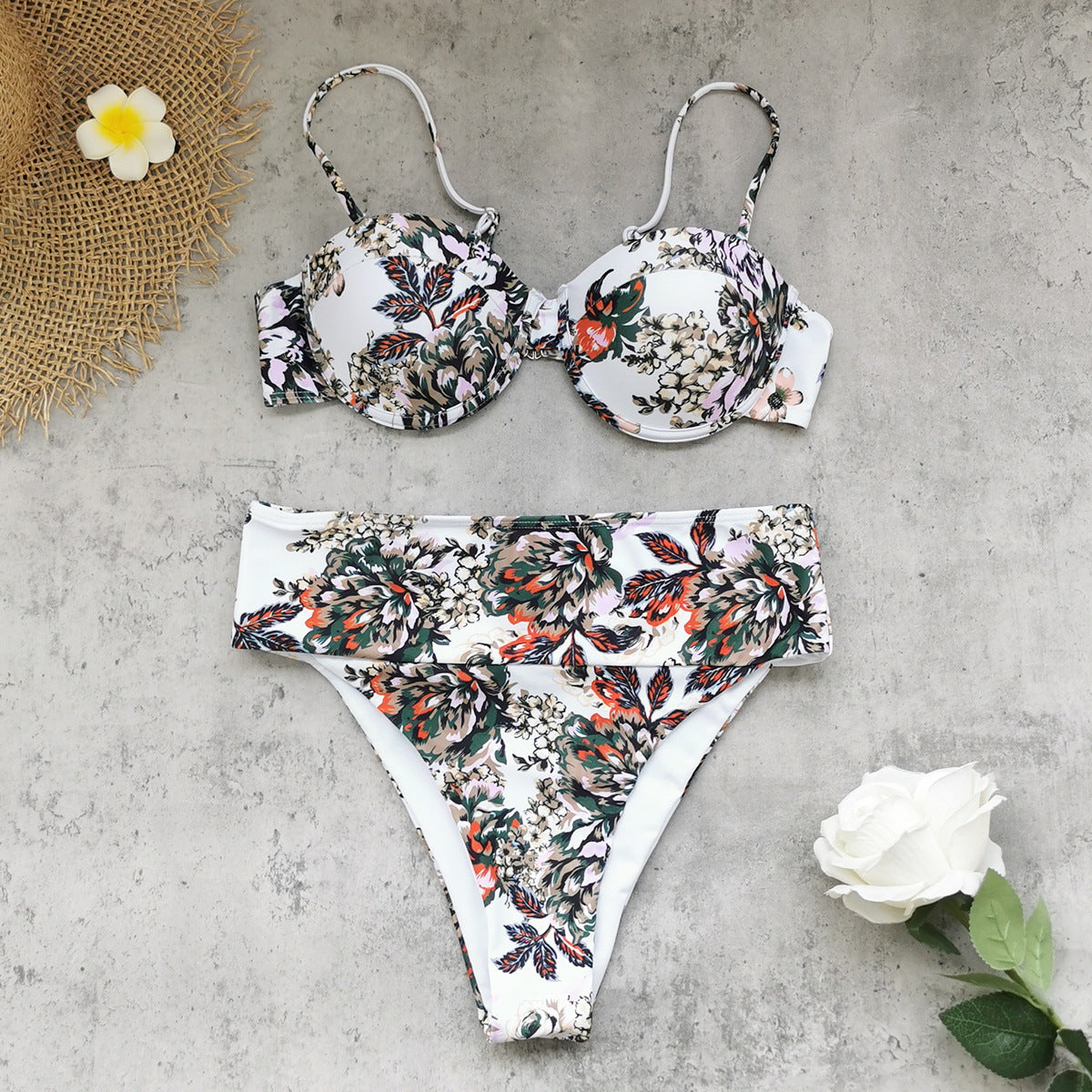 Printed Strapless Two-Piece Bikini Swimsuit for Beachwear