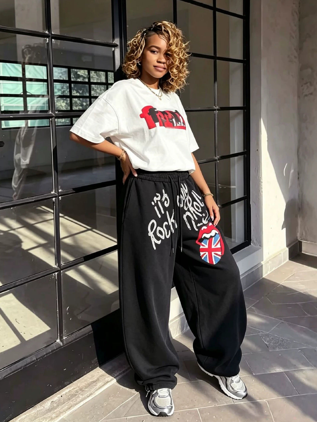 Lip Letter Print Washed Cuffed Sweatpants for Casual Streetwear