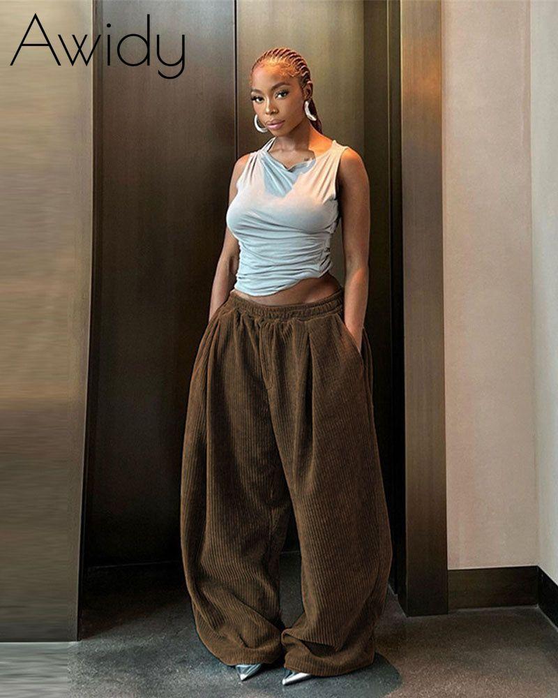 janka Wide Leg Sweatpants
